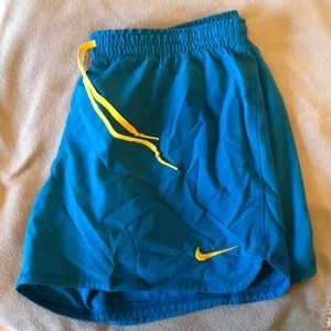 retro-vintage nike shorts